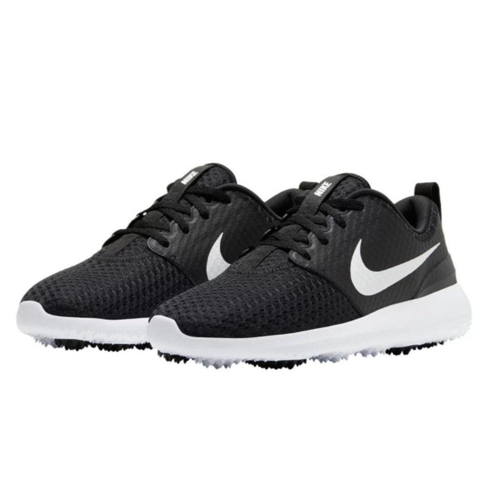 Nike Women’s Black and White Athletic Running Shoes